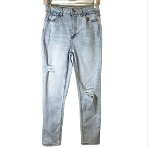 Vanilla Star Distressed Junior Mom Jean Size 5 Light Blue Wash